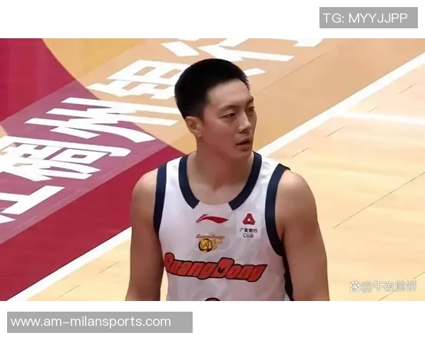 胡明轩昨夜三分雨下生涯新高40分助队止颓展现全能表现